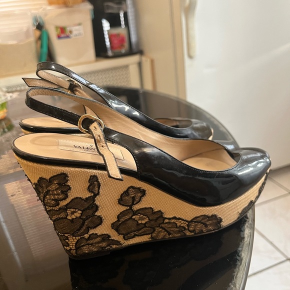 VALENTINO Garavani Wedges Espadrilles Size 38.5 - Picture 1 of 4